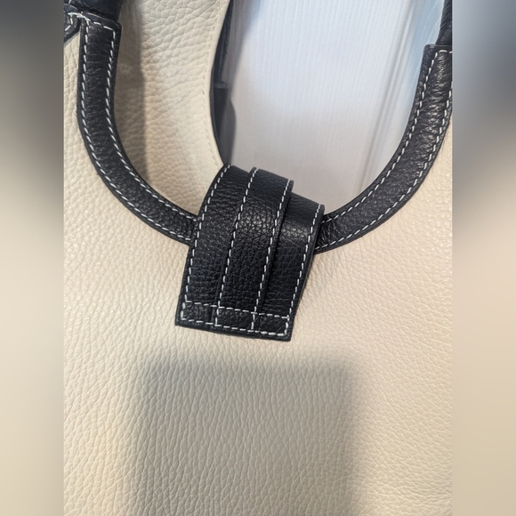 Vittoria Napoli Convertible Bag - Picture 7 of 15